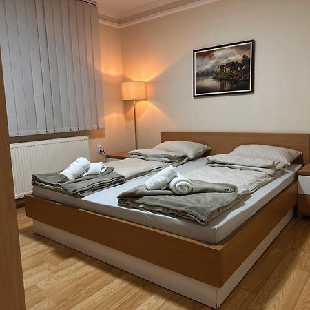 Royal Apartmani Negotin Esterno foto